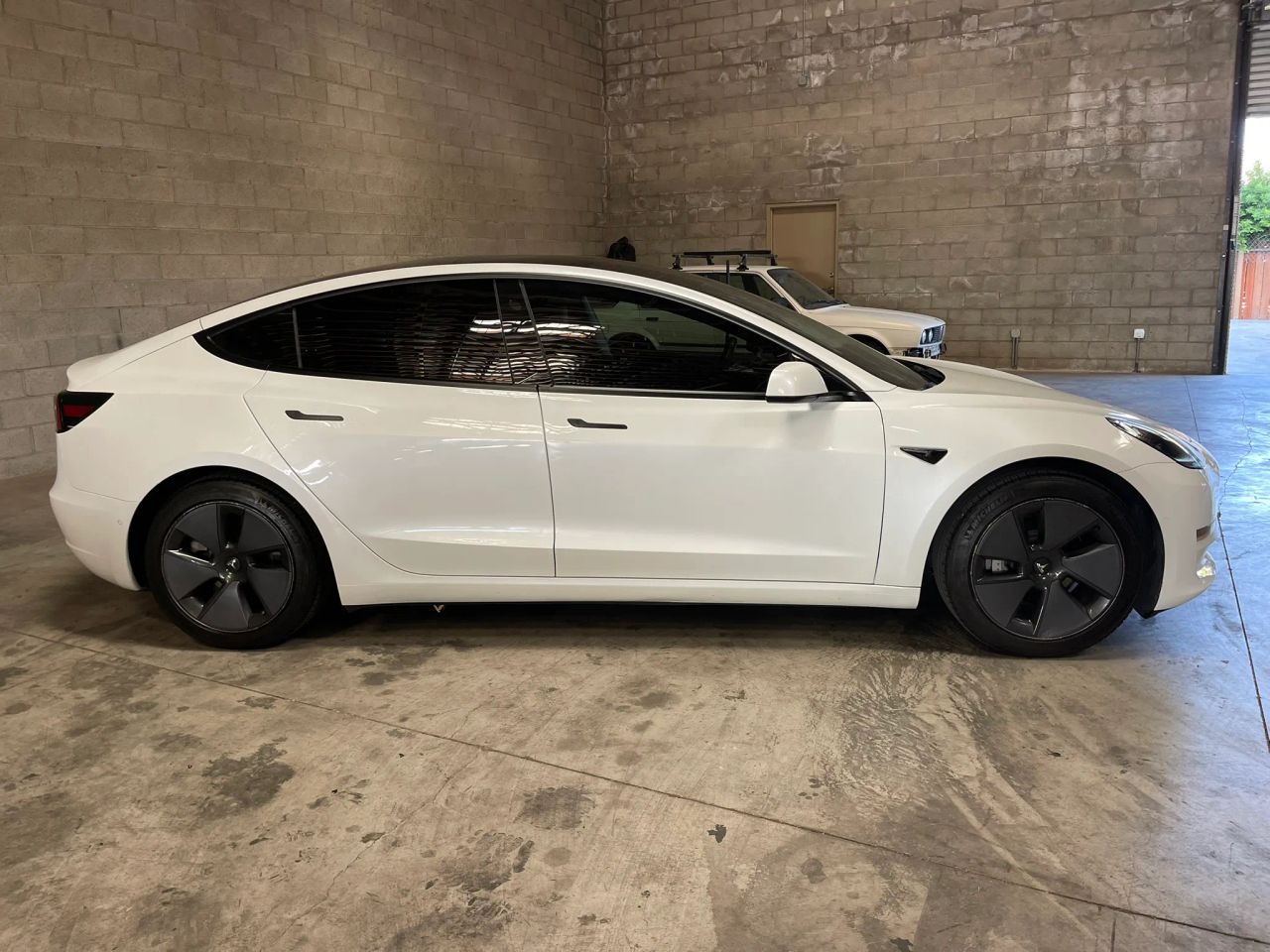 tesla model 3 2021 5YJ3E1EA7MF940583 image tesla model 3 2021 5YJ3E1EA7MF940583 image